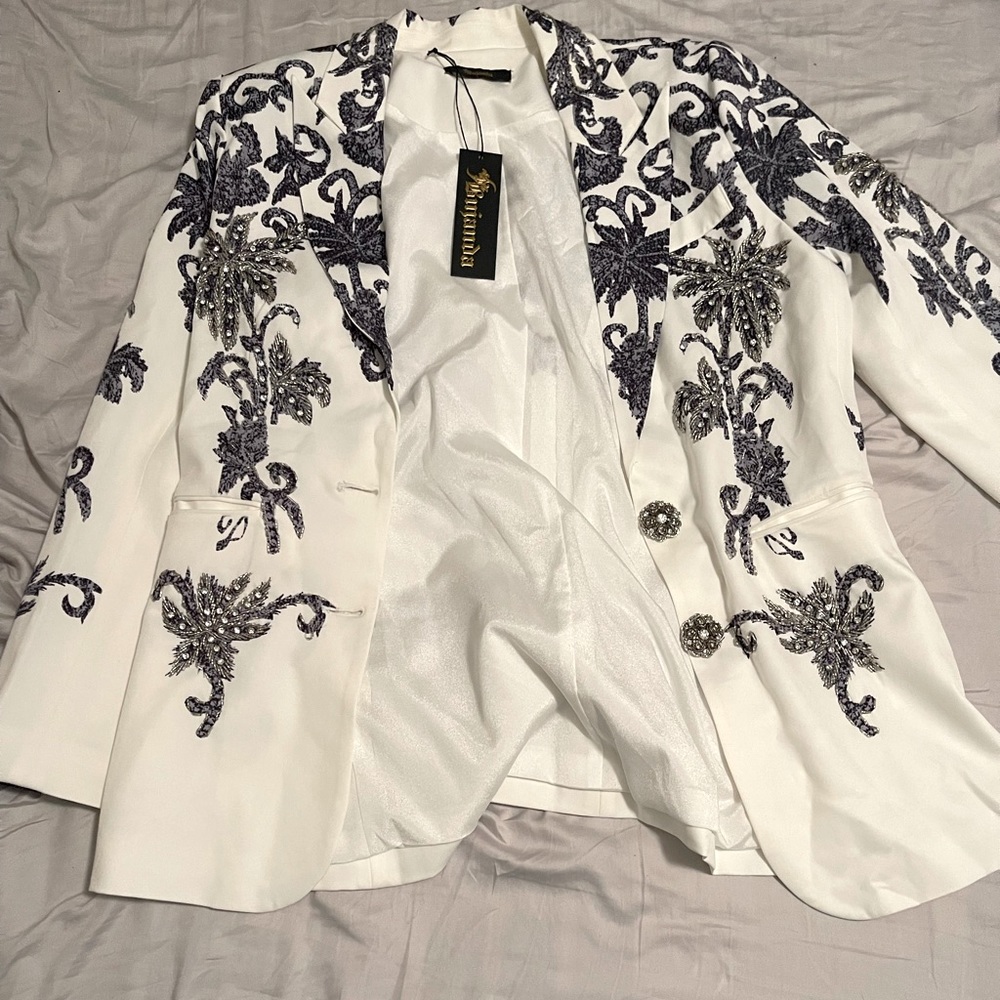 Bujanda beaded blazer size Large